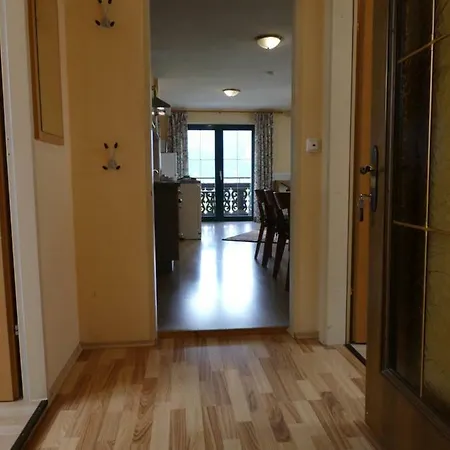 Haus Daheim アパート *